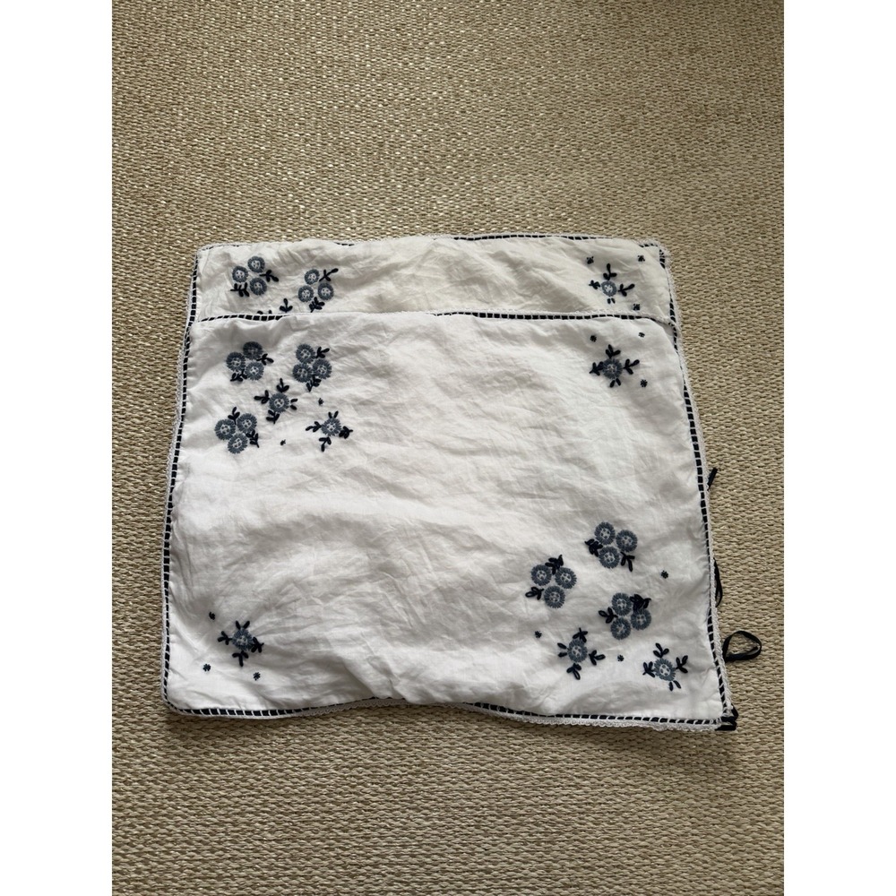 Vintage Lauren Ralph Lauren White Blue Floral Trim Embroidered Pillow Cases Sham